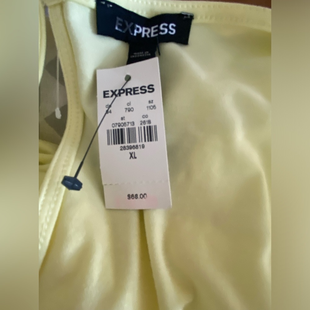 Express Yellow Soft V-Neck Lounge Romper NWT Size XL SKU0537 - Picture 6 of 6